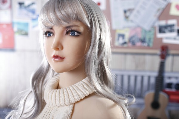 Corinna von Qita Doll